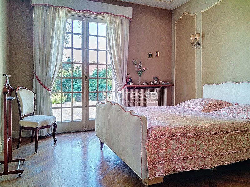 Maison - 196 m² - 8 pièces