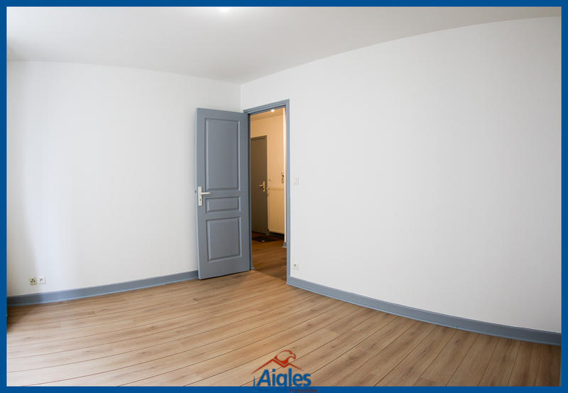 Appartement - 80 m² - 3 pièces