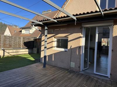 Maison - 80 m² - 4 pièces