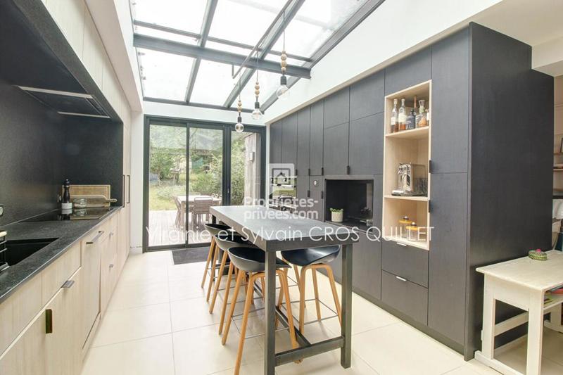 Maison - 209 m² - 7 pièces