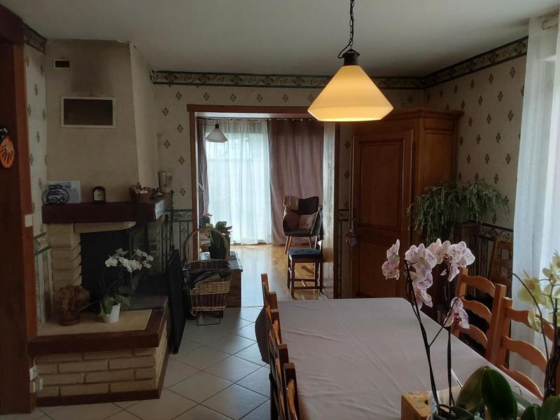 Maison - 92 m² - 5 pièces