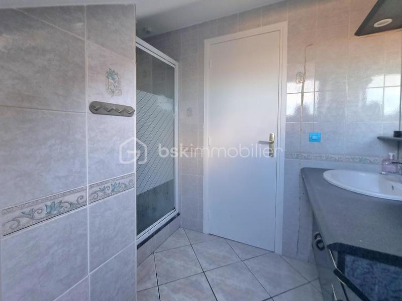 Maison traditionnelle - 138 m² - 6 pièces