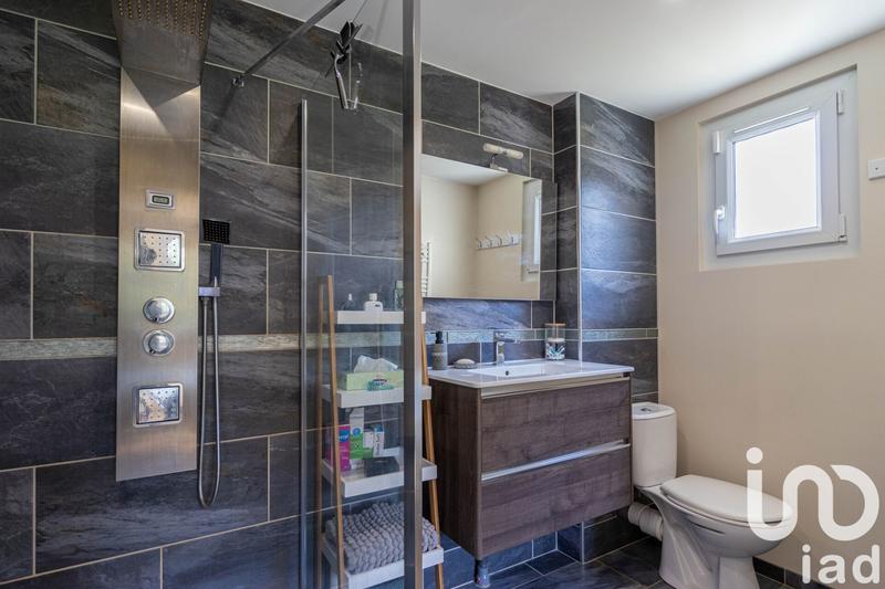 Maison - 94 m² - 5 pièces