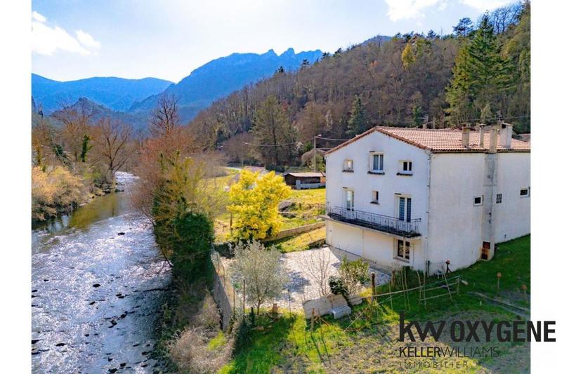 Maison - 178 m² - 10 pièces