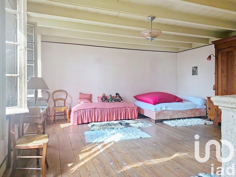 Maison - 187 m² - 7 pièces