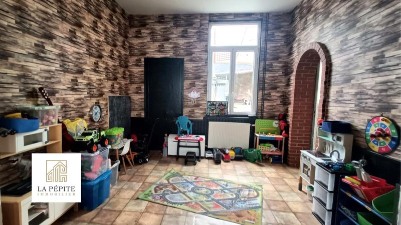 Maison - 153 m² - 6 pièces