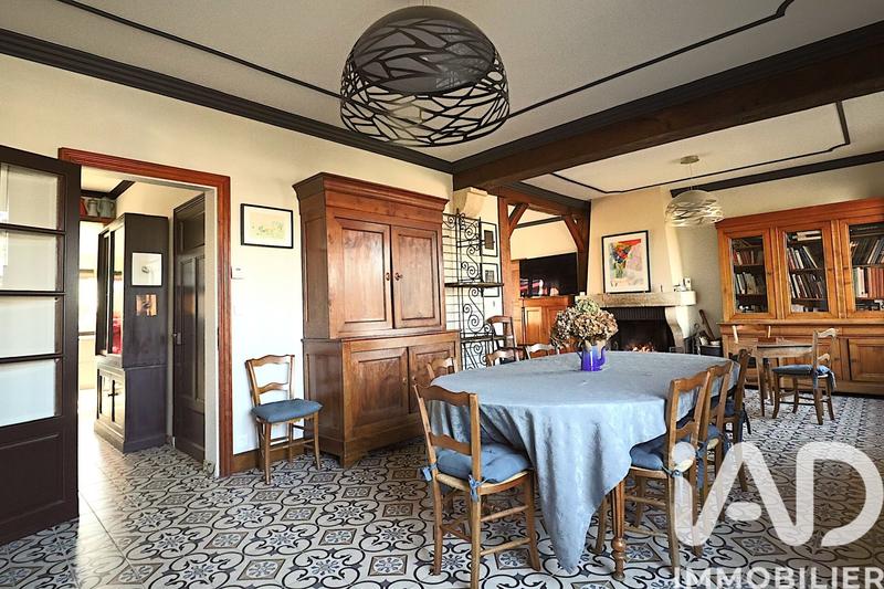 Maison - 172 m² - 10 pièces