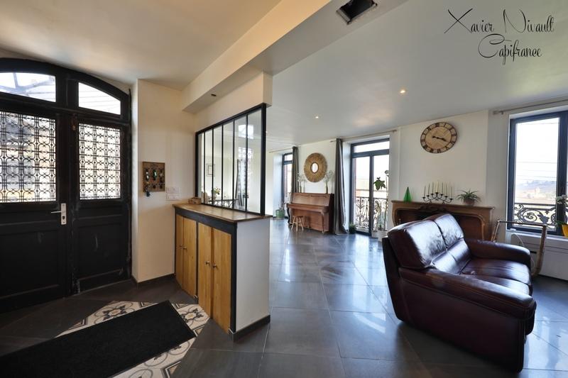 Maison - 394 m² - 9 pièces