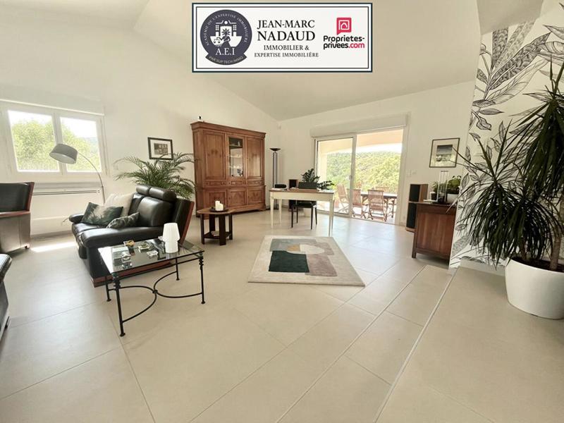 Villa - 185 m² - 6 pièces