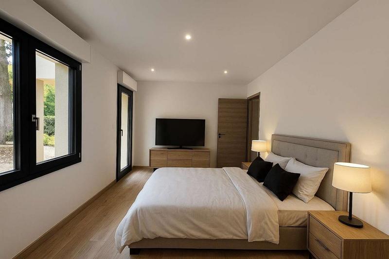 Maison - 180 m² - 5 pièces