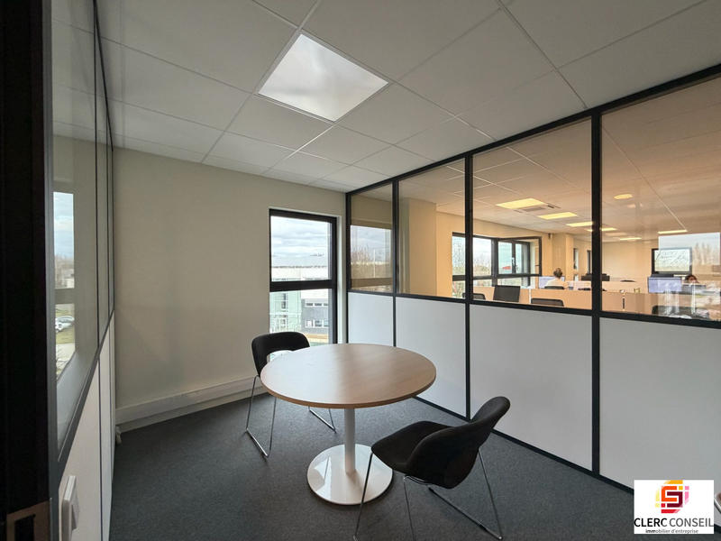 Bureau - 228 m²