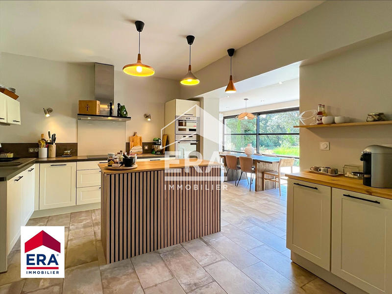 Maison - 178 m² - 5 pièces