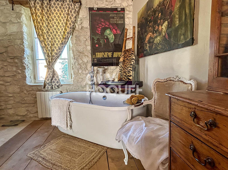 Mas - 240 m² - 5 pièces