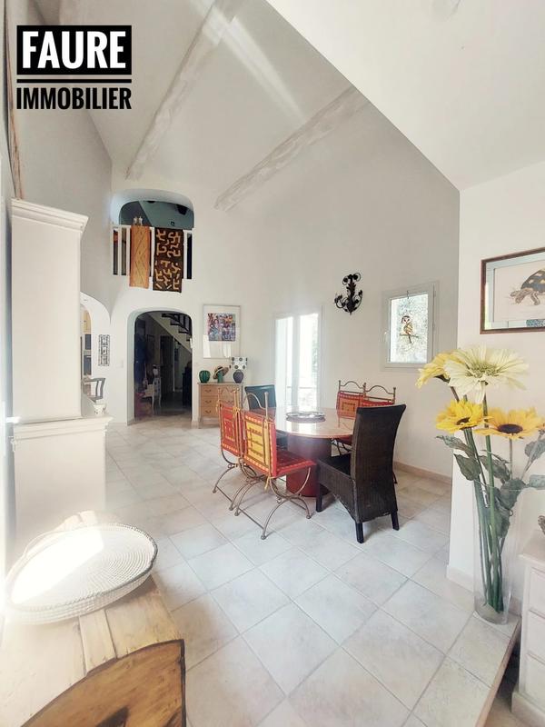 Villa - 152 m² - 8 pièces