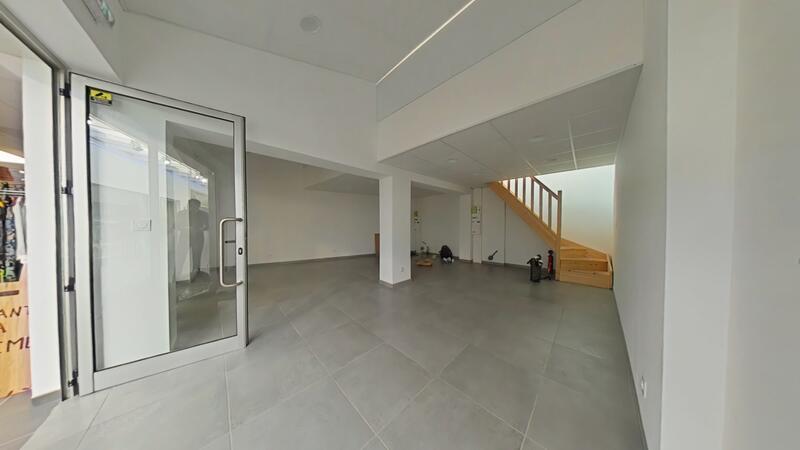 Local commercial - 61 m² - 3 pièces