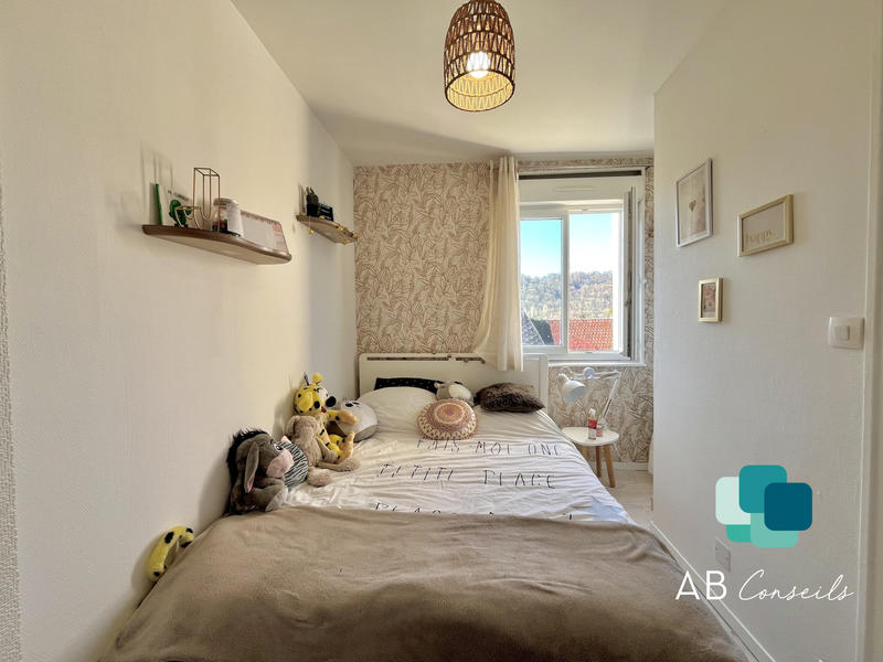 Maison - 84 m² - 4 pièces