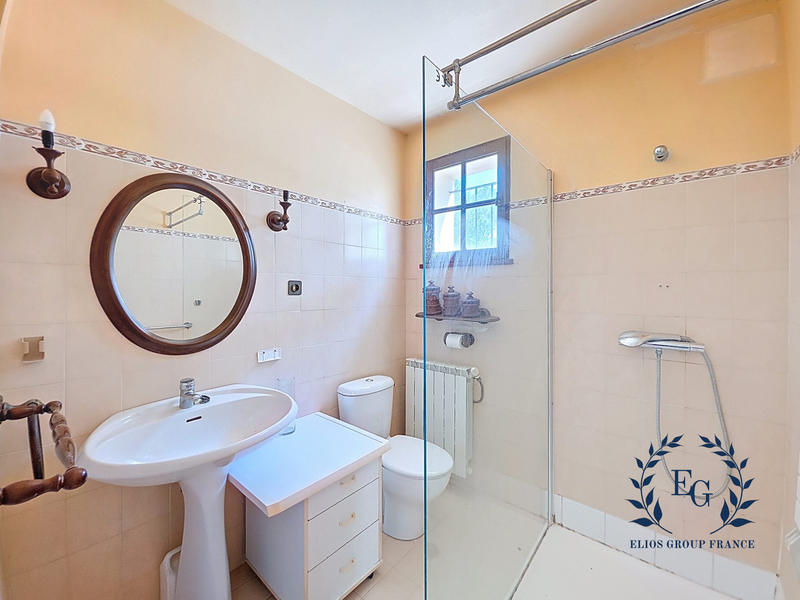 Maison - 159 m² - 6 pièces