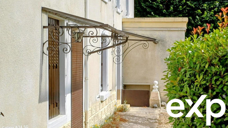 Maison traditionnelle - 167 m² - 6 pièces