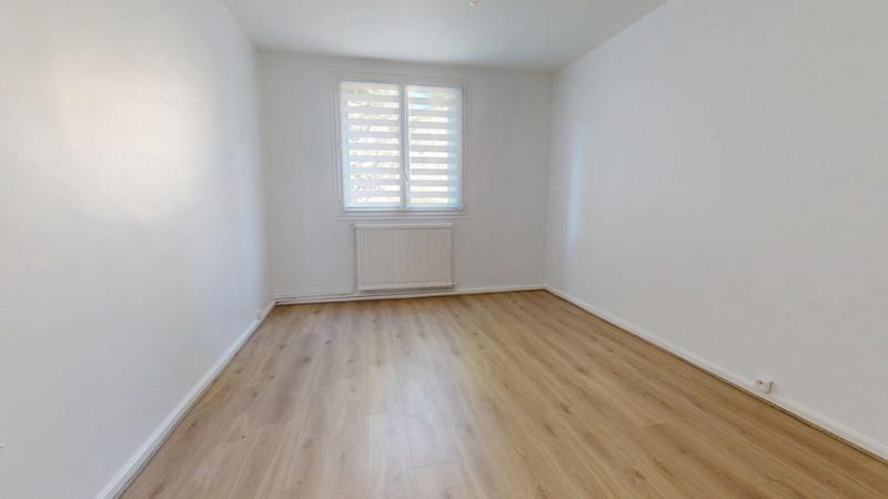 Appartement - 90 m² - 4 pièces