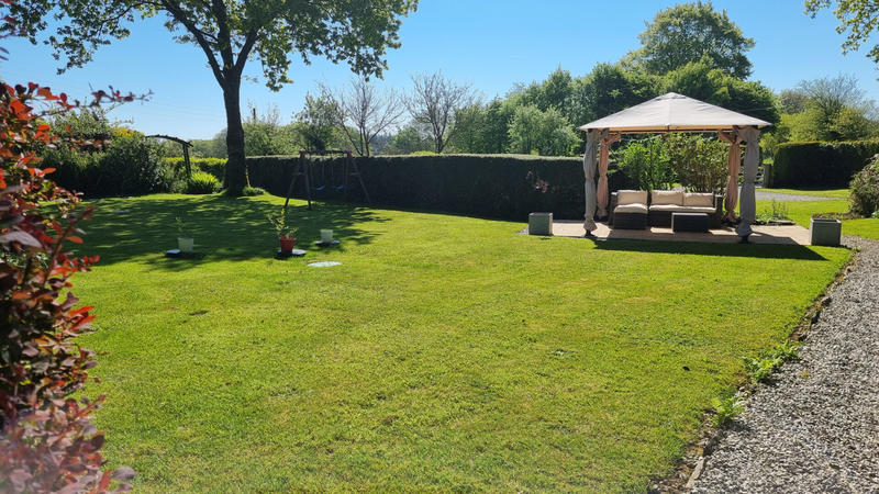 Maison - 241 m² - 12 pièces