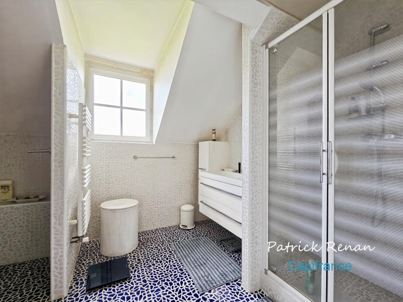 Maison bourgeoise - 237 m² - 9 pièces