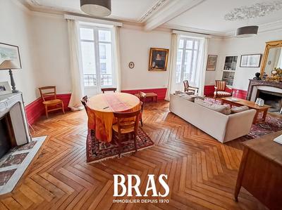 Appartement - 101 m² - 5 pièces