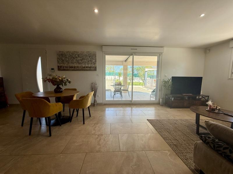 Villa - 194 m² - 9 pièces