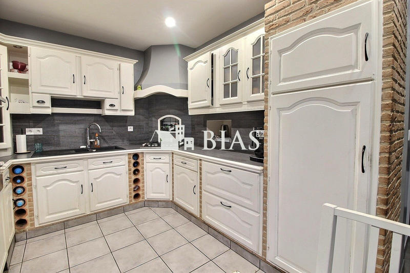 Maison - 188 m² - 7 pièces