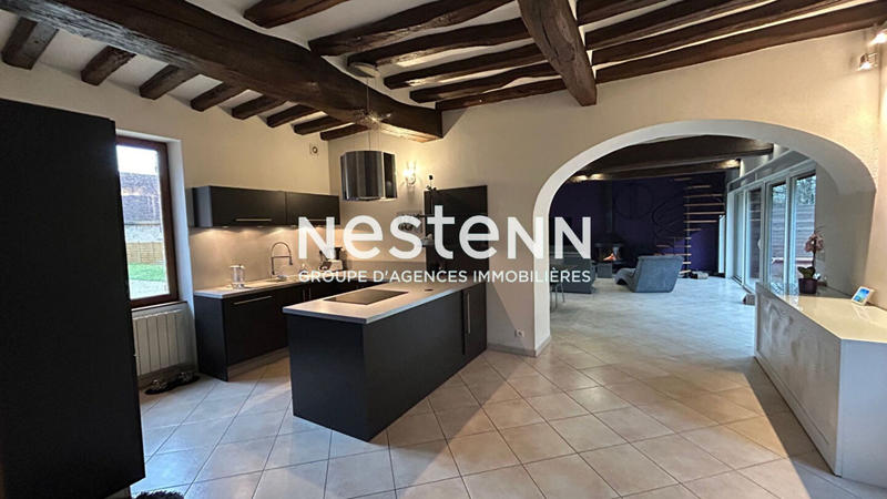 Maison - 203 m² - 7 pièces