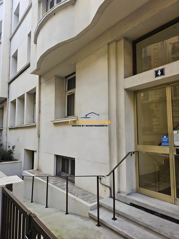 Appartement - 80 m² - 3 pièces