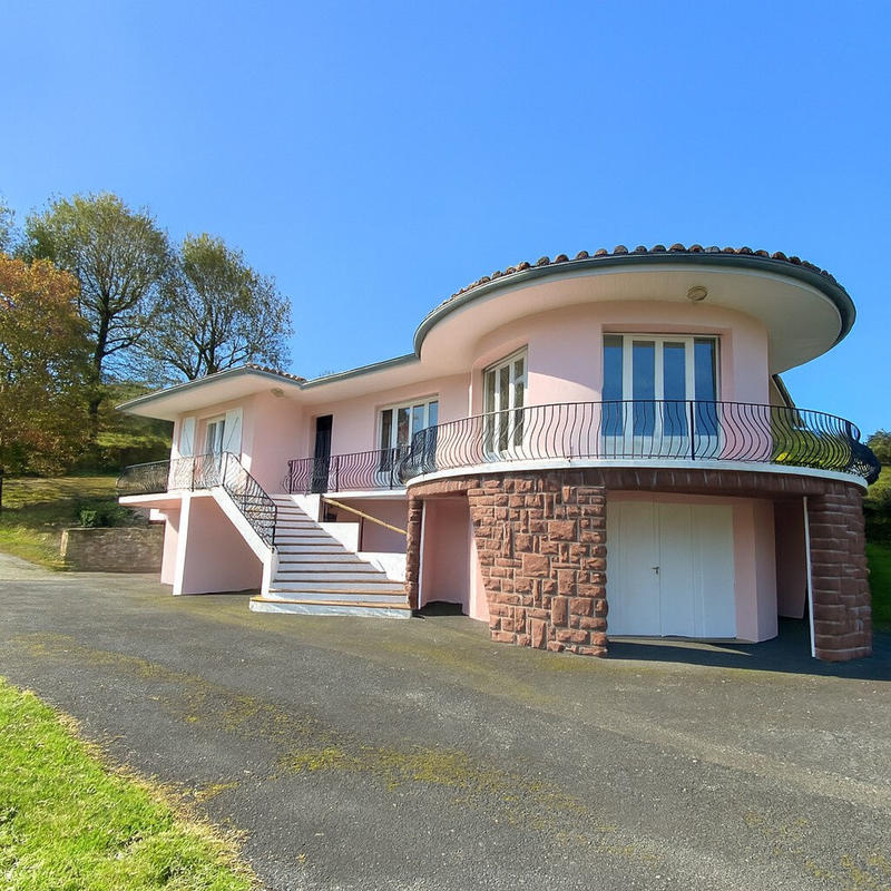 Maison - 150 m² - 5 pièces