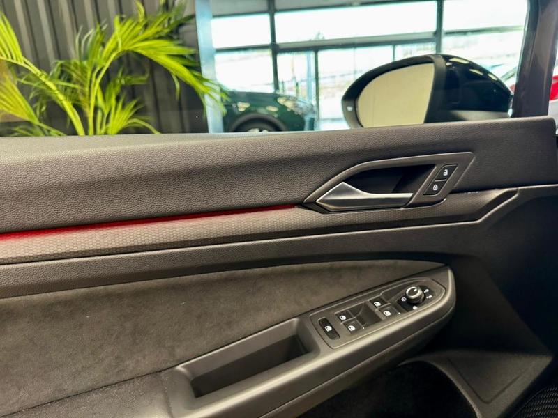 Volkswagen Golf VIII 2.0 Tdi Scr 200 Gtd Dsg7