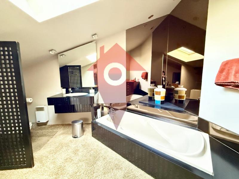 Maison d'architecte - 204 m² - 9 pièces