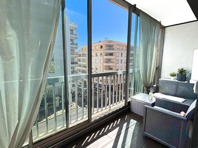 Appartement - 74 m² - 3 pièces