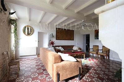 Maison - 260 m² - 8 pièces