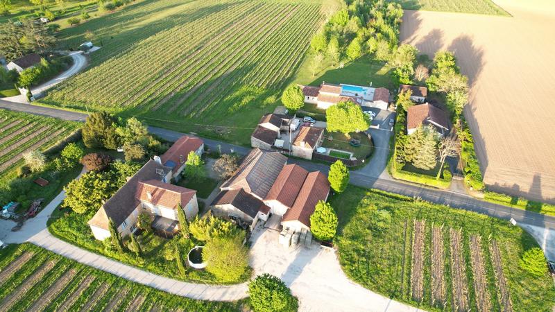 Propriété viticole - 310 m² - 15 pièces