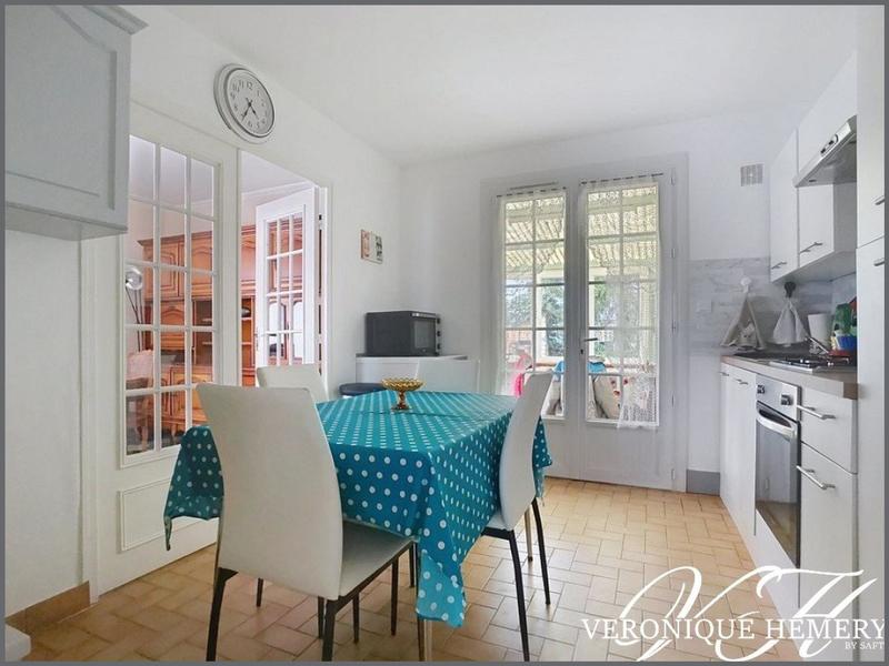 Maison - 111 m² - 7 pièces