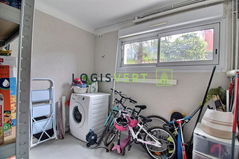 Maison - 147 m² - 8 pièces