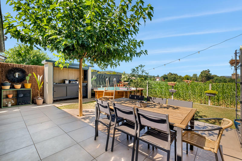 Maison - 92 m² - 4 pièces