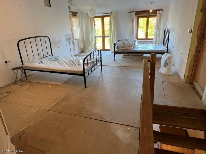 Maison - 80 m² - 5 pièces