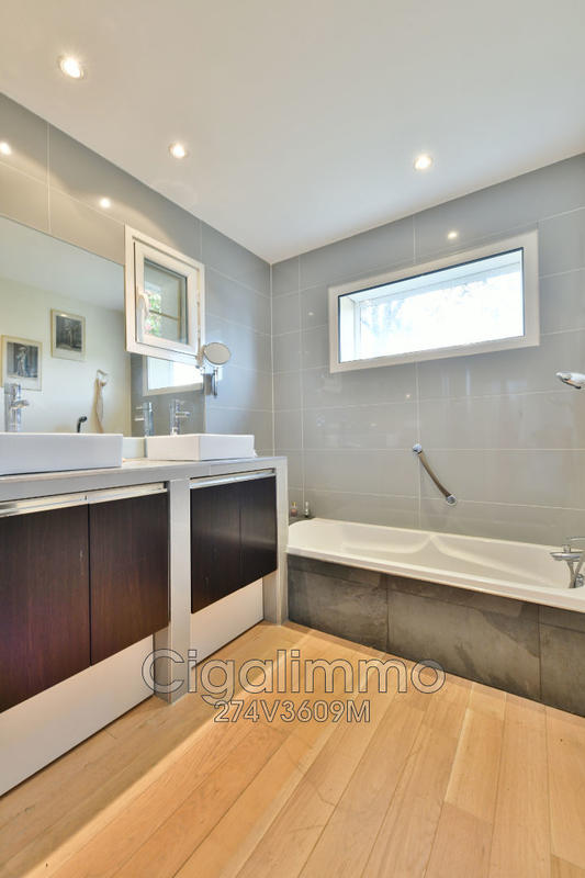 Villa - 150 m² - 4 pièces