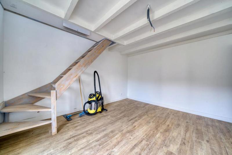 Château - 100 m² - 4 pièces