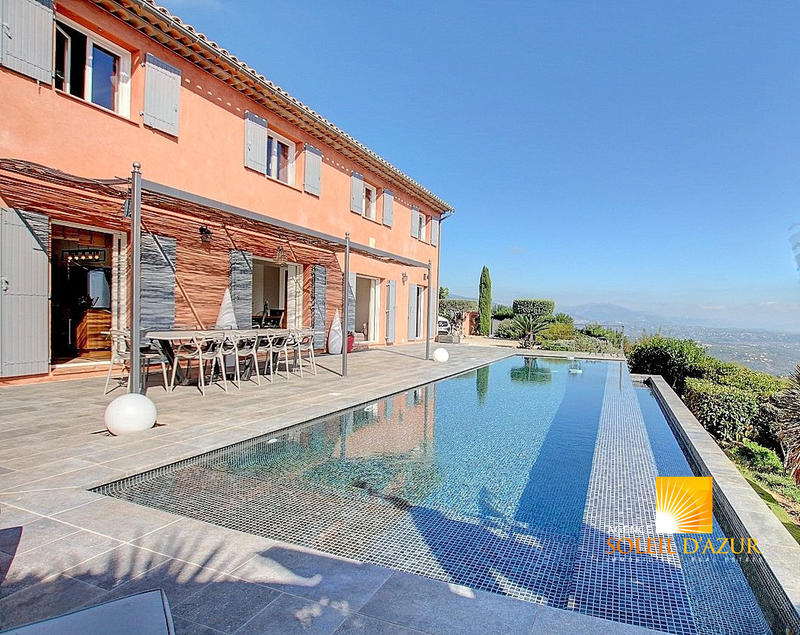 Villa - 210 m² - 7 pièces