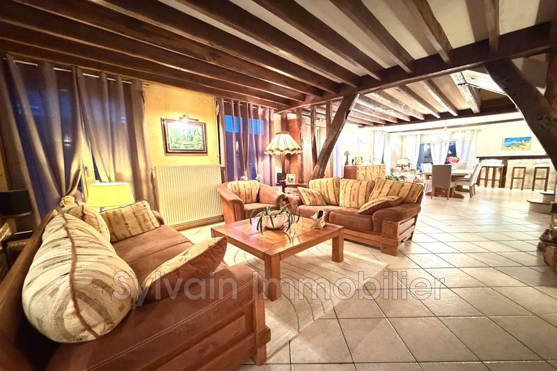 Maison - 180 m² - 6 pièces