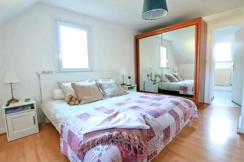 Pavillon - 194 m² - 7 pièces