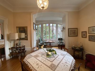 Maison - 241 m² - 8 pièces