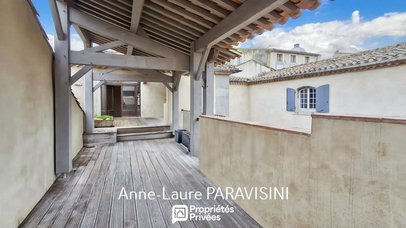 Appartement - 274 m² - 5 pièces