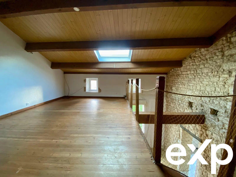 Maison traditionnelle - 134 m² - 4 pièces