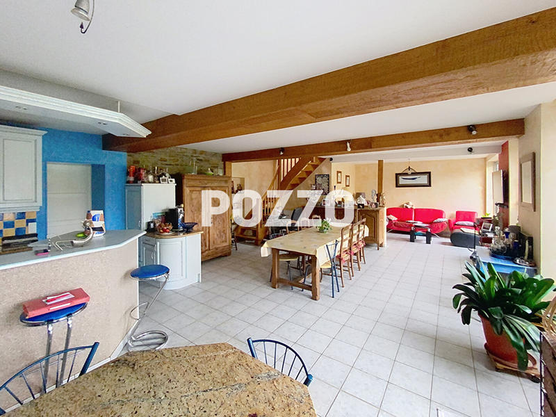 Maison - 137 m² - 7 pièces