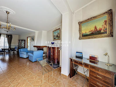 Appartement - 86 m² - 4 pièces